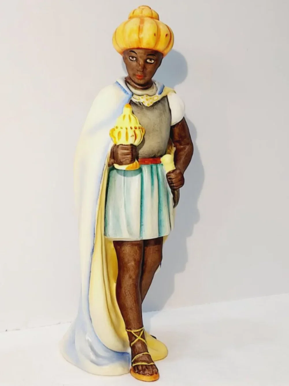 W. Goebel M.I. Hummel Vintage Moorish King Wise Man Figurine, 1951, 8